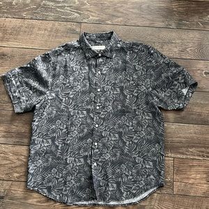 Tommy Bahama men’s large shirt